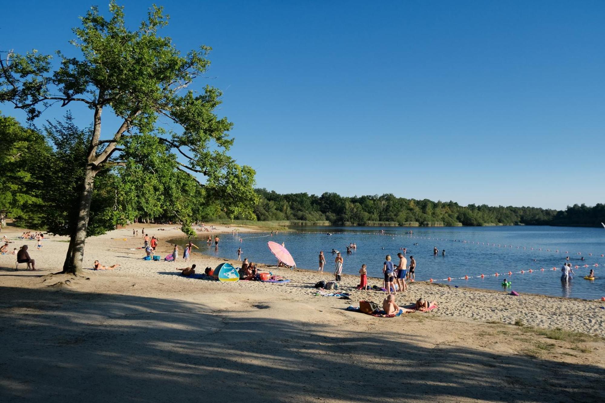 Camping Etang Des Bois Vieilles-Maisons-sur-Joudry المظهر الخارجي الصورة